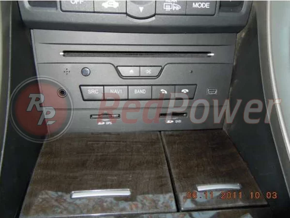 Установленная магнитола RedPower в Honda Accord